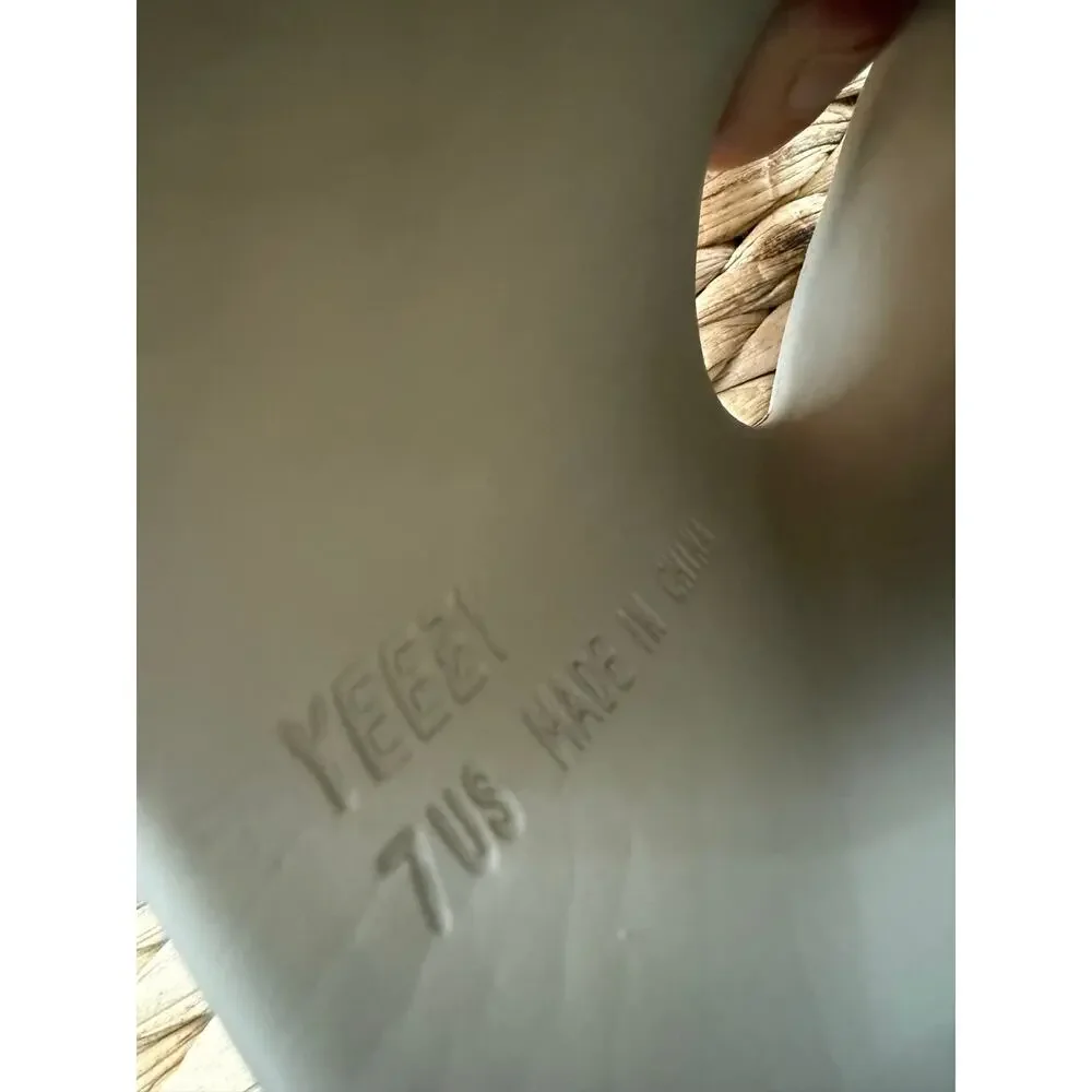 adidas Yeezy YZY Slide Bone Beige FZ5897 Men’s US 7 Women’s US 8 Slip-On Sandals